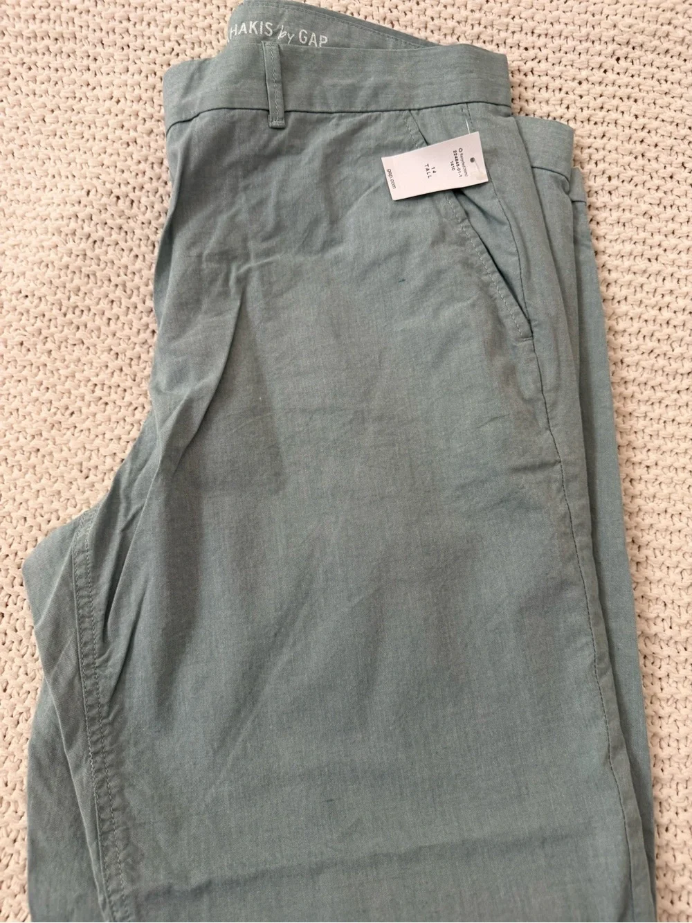 GAP Women’s Broken in straight Chinos in light denim NWT - Picture 1 of 5